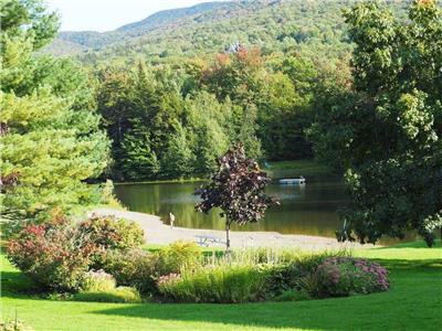 3 bed, beautifully furnished condo at the foot of Mt. Sutton available for ski season 2025/26